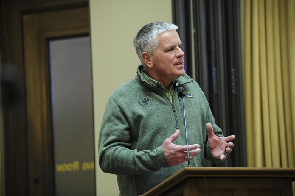 Wildlife commission advances tentative elk hunting regulations; limited permit proposal dropped