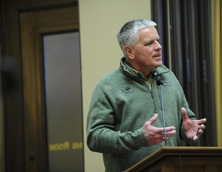Wildlife commission advances tentative elk hunting regulations; limited permit proposal dropped