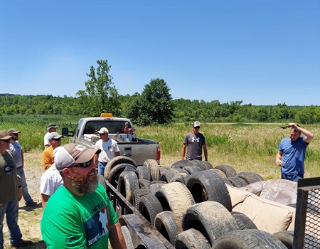 Kentucky Chapter Organizes WMA Cleanup